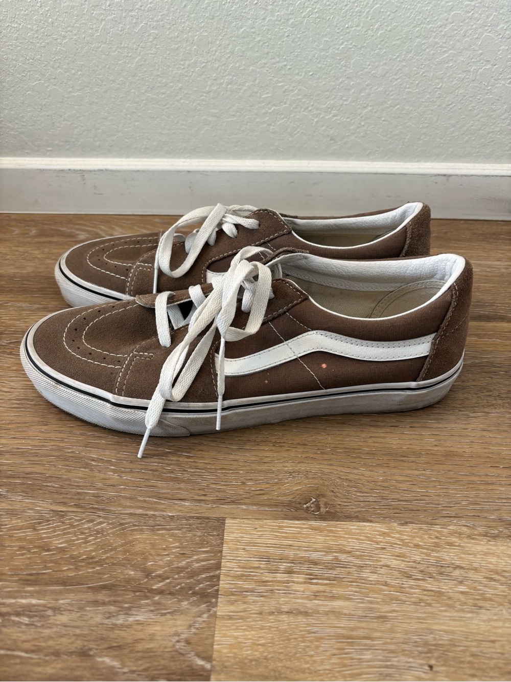 Brown Men’s Vans Size 10.5 - Picture 3 of 10